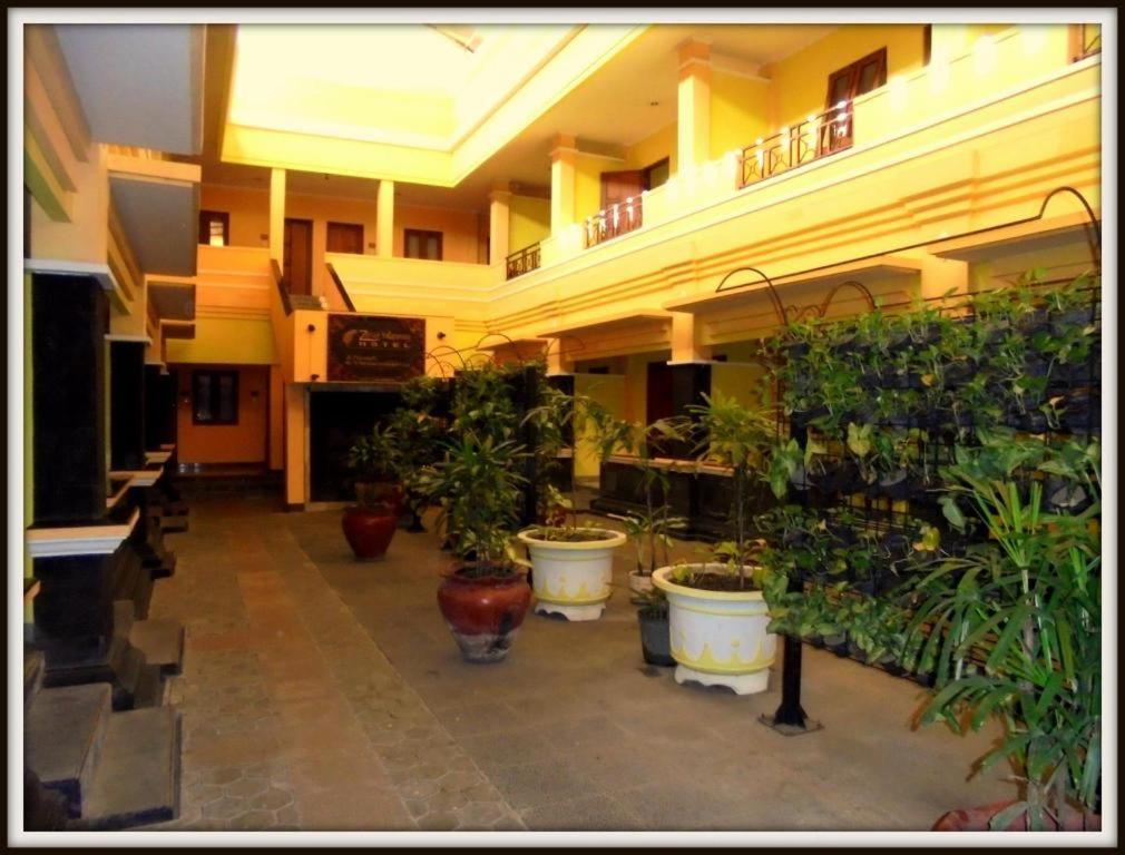 Hotel Zaitun Selaparang Lombok Exterior photo